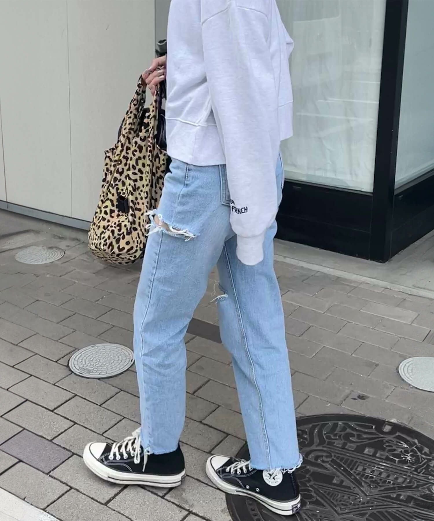 ダメージテーパードデニム | % product.name %}