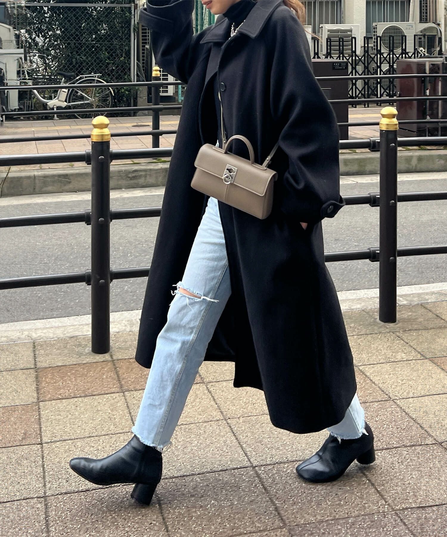ダメージテーパードデニム | % product.name %}