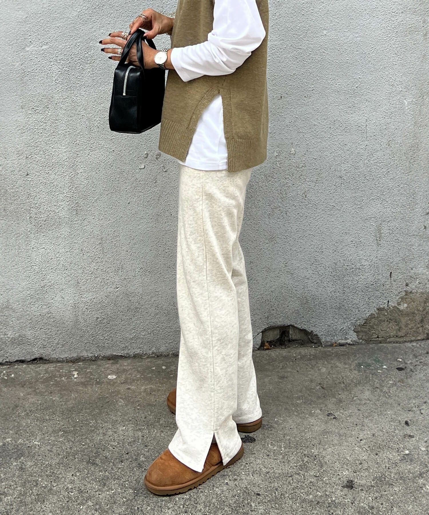 パンツ logo slit pants オリジナル刺繍ロゴスウェットパンツ | Embroidery logo slit pants