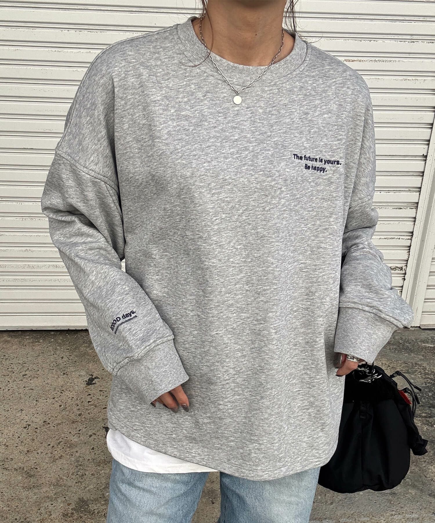 オリジナル刺繍ロゴスウェット | Embroidery logo over sweat(chiica