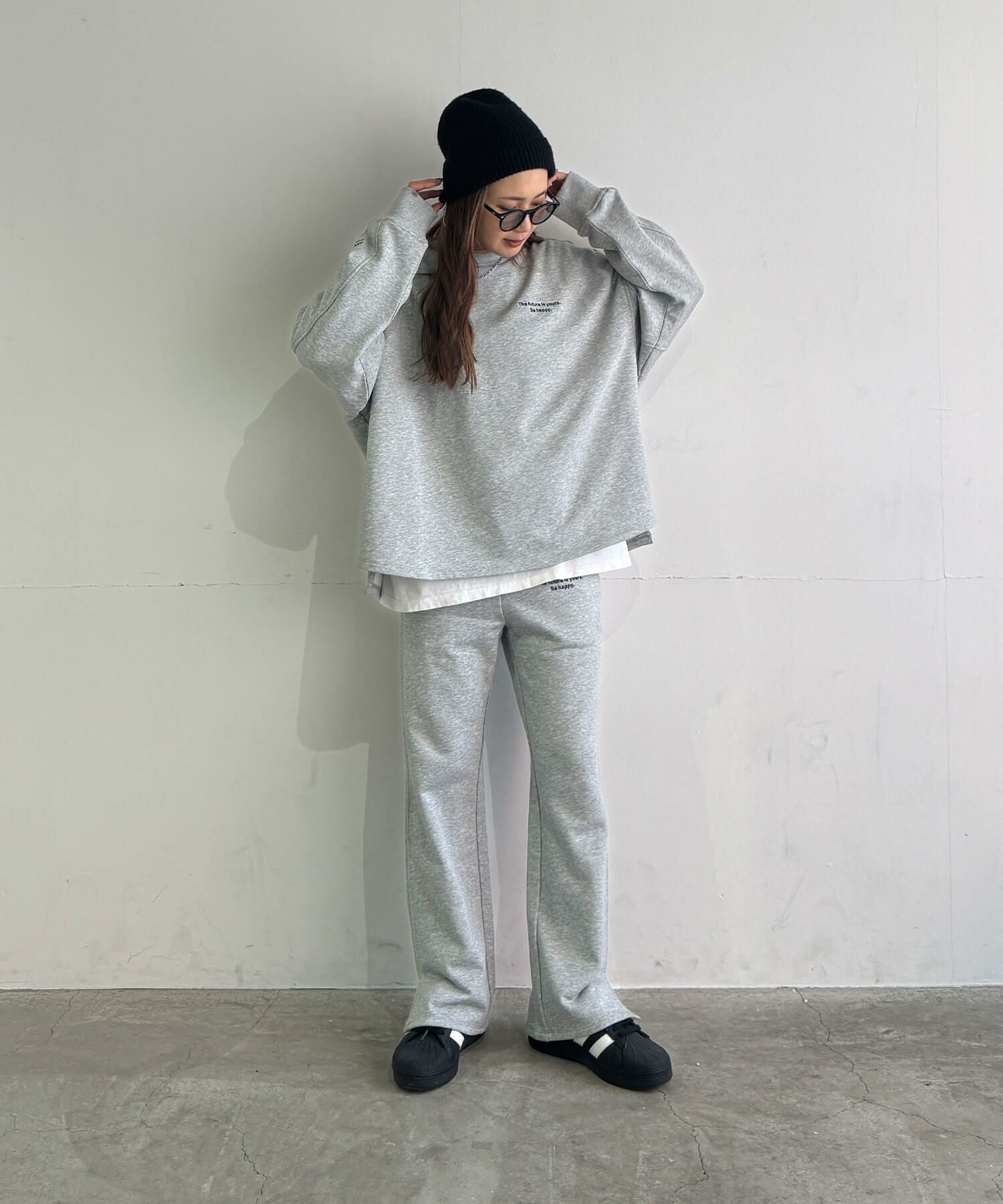 オリジナル刺繍ロゴスウェット | Embroidery sweat set up(chiica