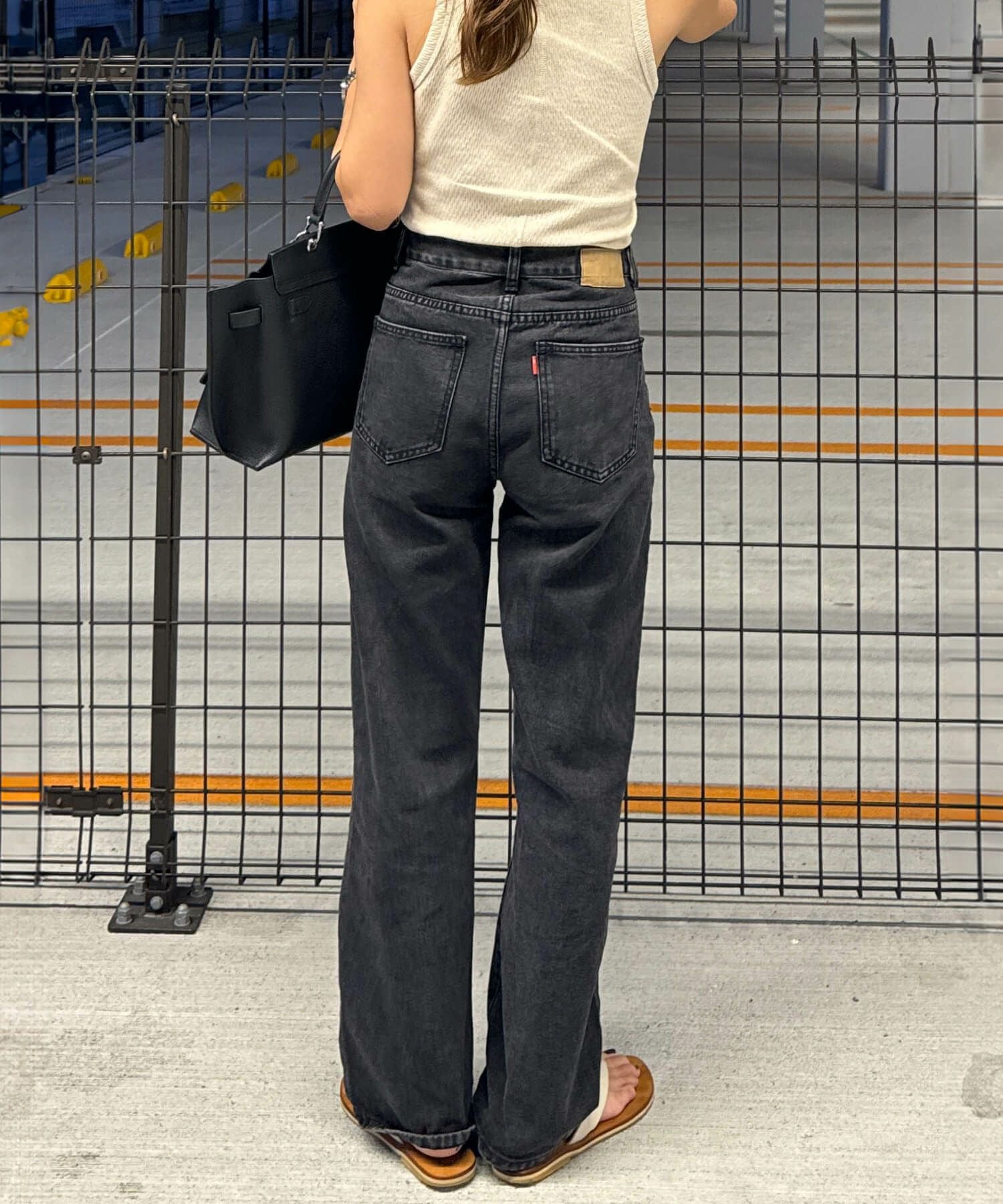 ストレートブラックデニム | Straight black denims(chiica select)