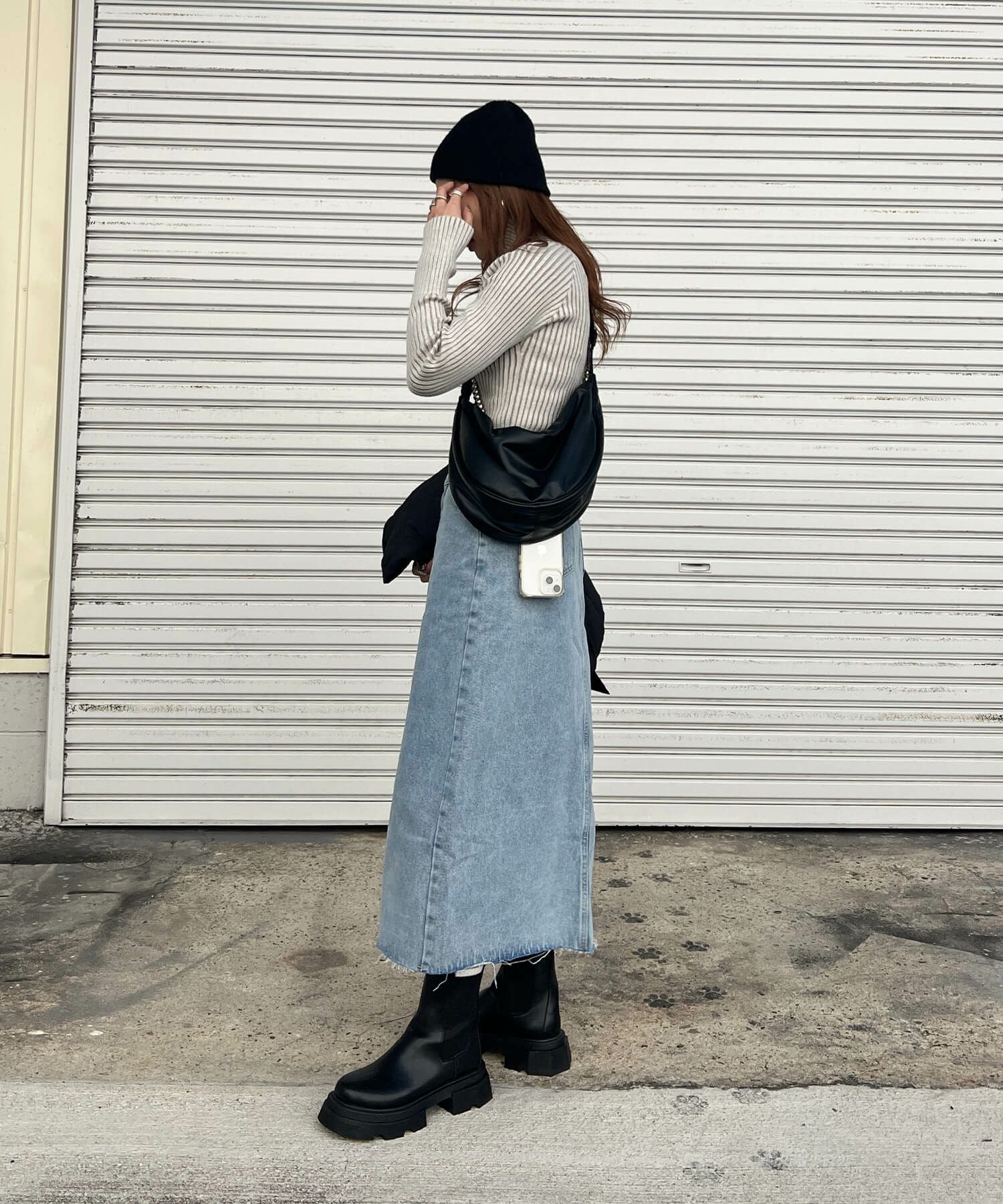 センタースリットデニムスカート | Center slit denim skirt(chiica