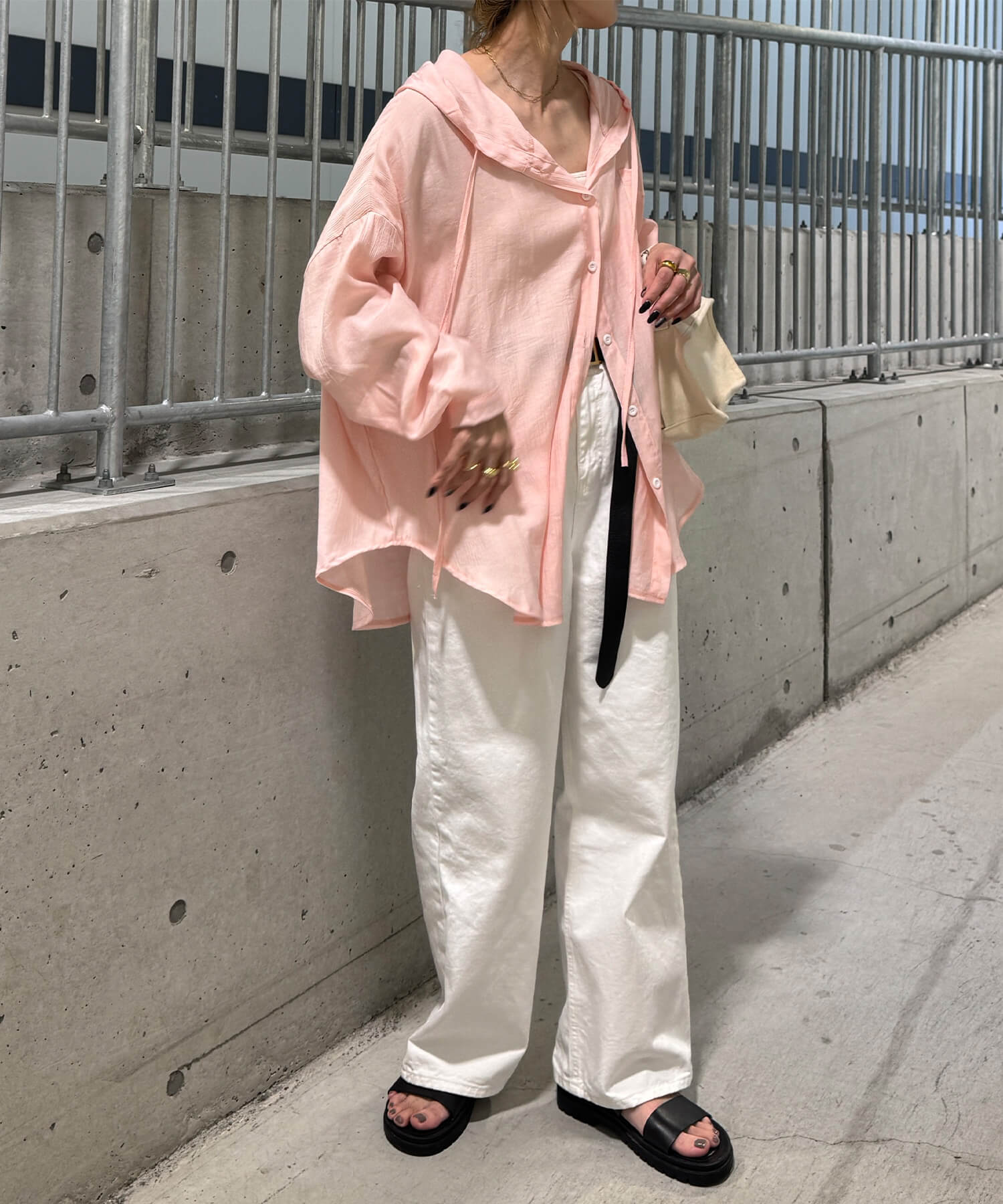 フード付きシアーシャツ | Hooded loose shirt (chiica select)