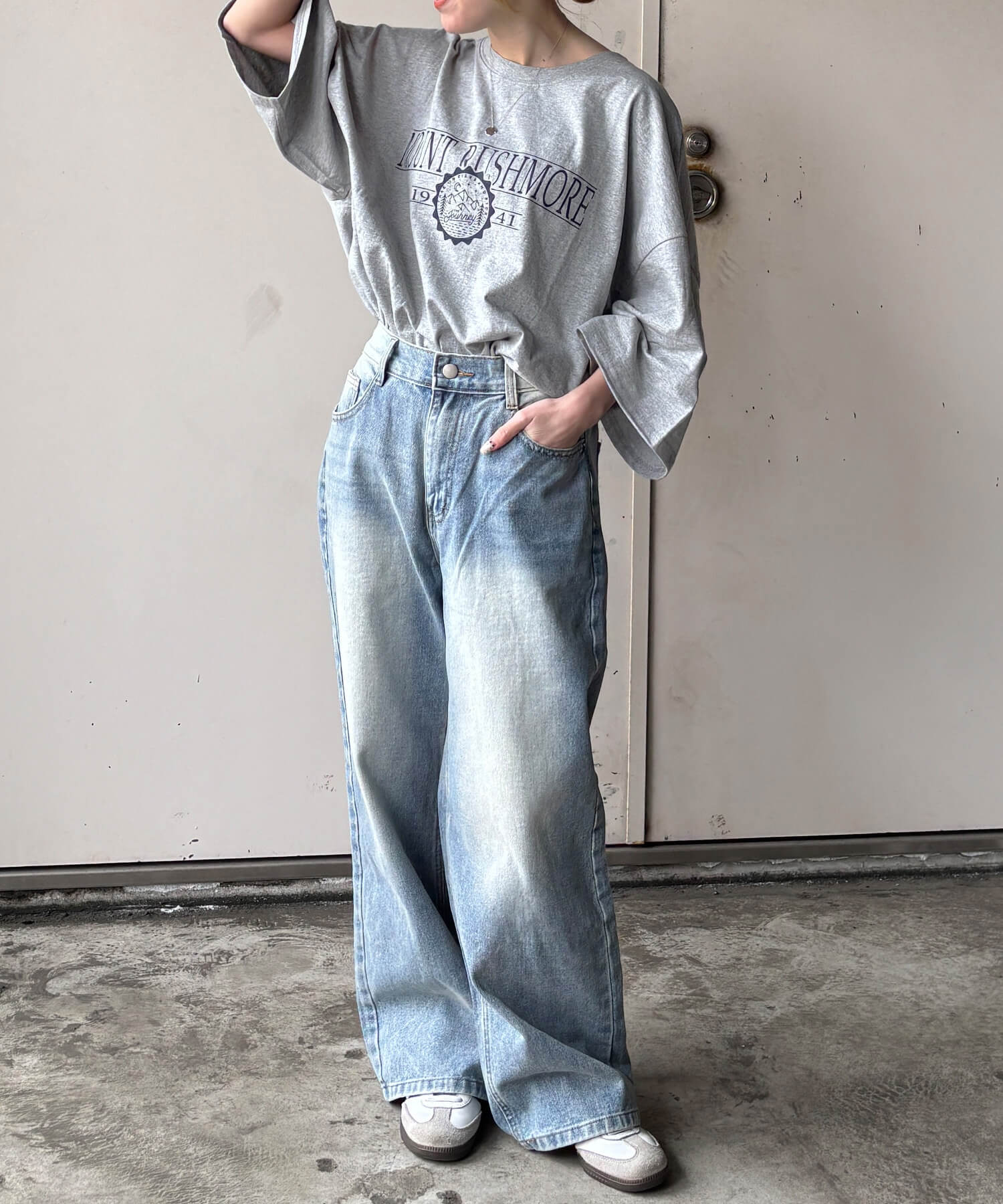【Chikashitsu +】ダブルポケットワイドデニムパンツ　ブルーMサイズ Chikashitsu +】ダブルポケットワイドデニムパンツ ブルーMサイズ