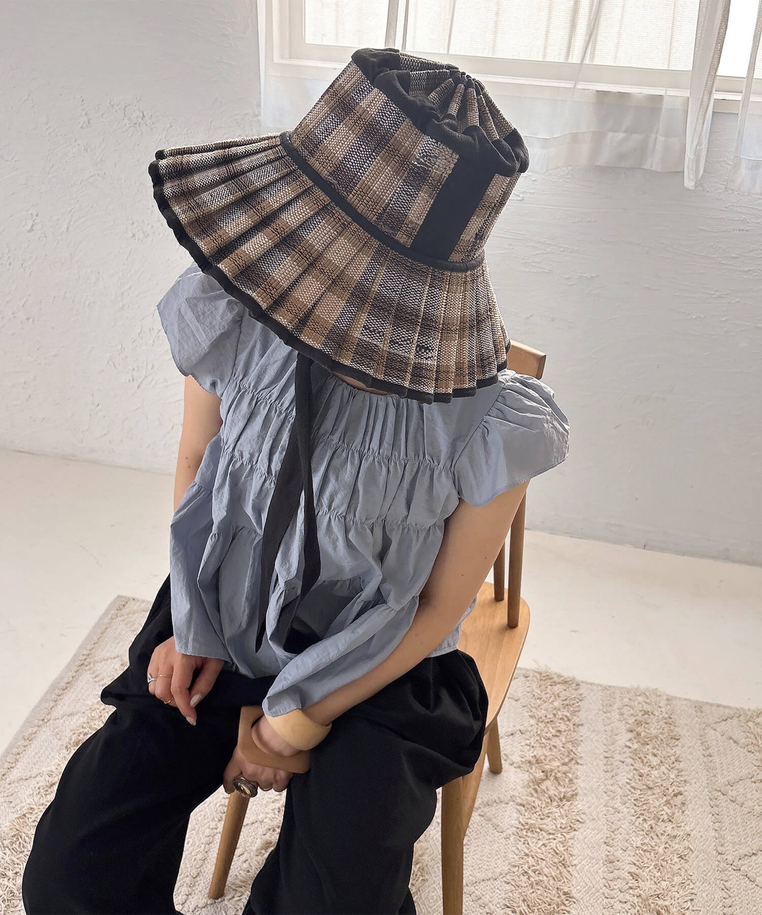 ギャザースモックブラウス | Gathered smock blouse (comochi select)