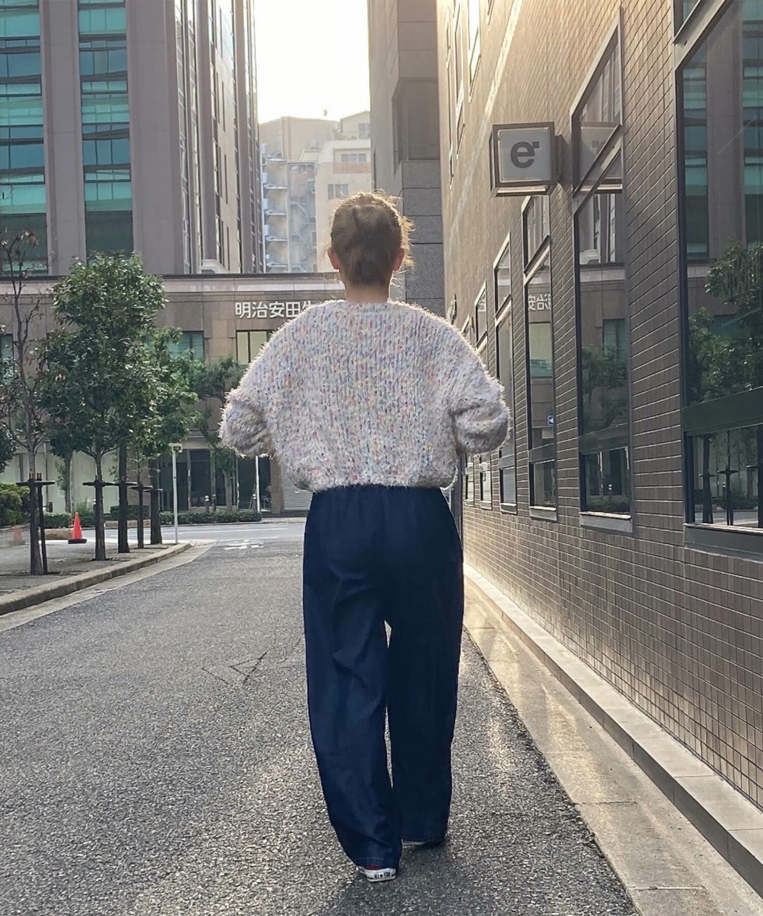 デザインステッチソフトデニムパンツ | Design stitch soft denim