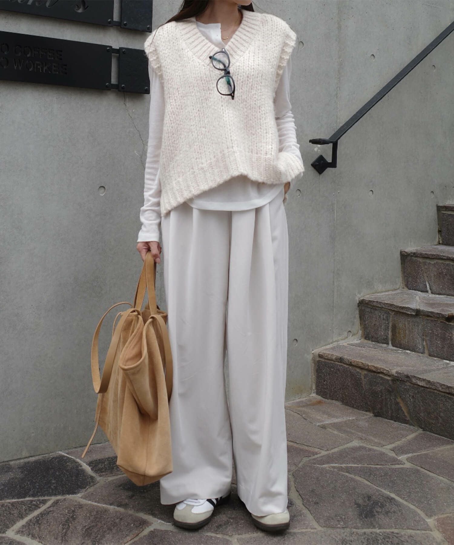 ✨新品❣️✨【 】Vネック ニットベスト／黄¥13750 Vネックニットベスト | V neck knit vest (eri. select)