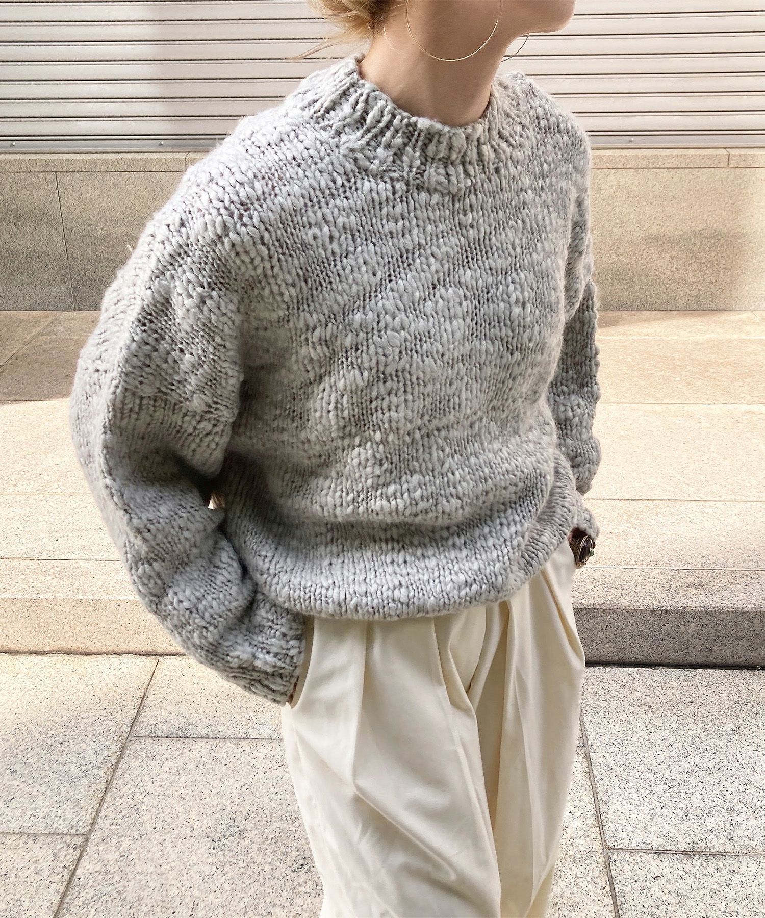 ISOOK スラブヤーンリボンデザインハンドニット スラブヤーンリボンデザインハンドニット | Slub yarn ribbon design