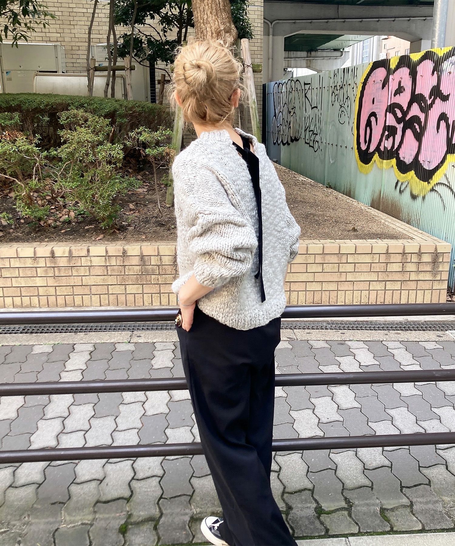 ISOOK × comochi スラブヤーンリボンデザインハンドニット スラブヤーンリボンデザインハンドニット | Slub yarn ribbon design