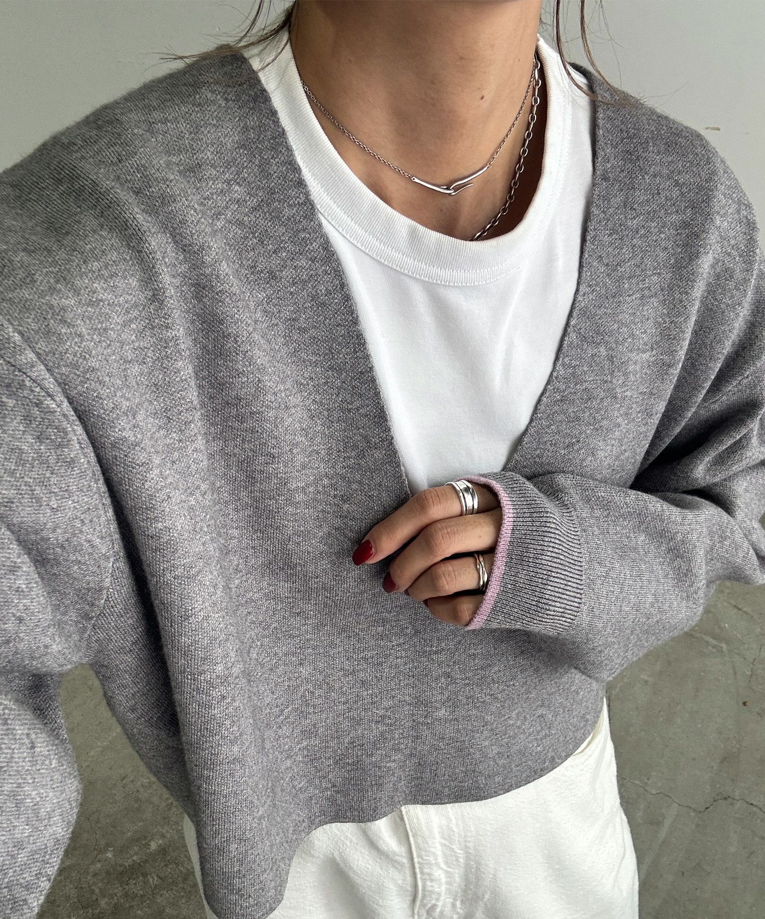 ディープVソフトニット | Deep Vneck soft knit (chiica original)