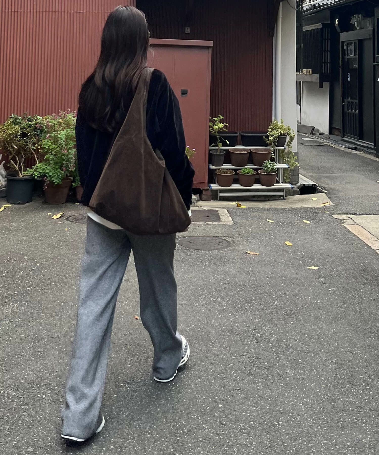 スエードトライアングルバッグ | Suede triangle bag (eri. select)