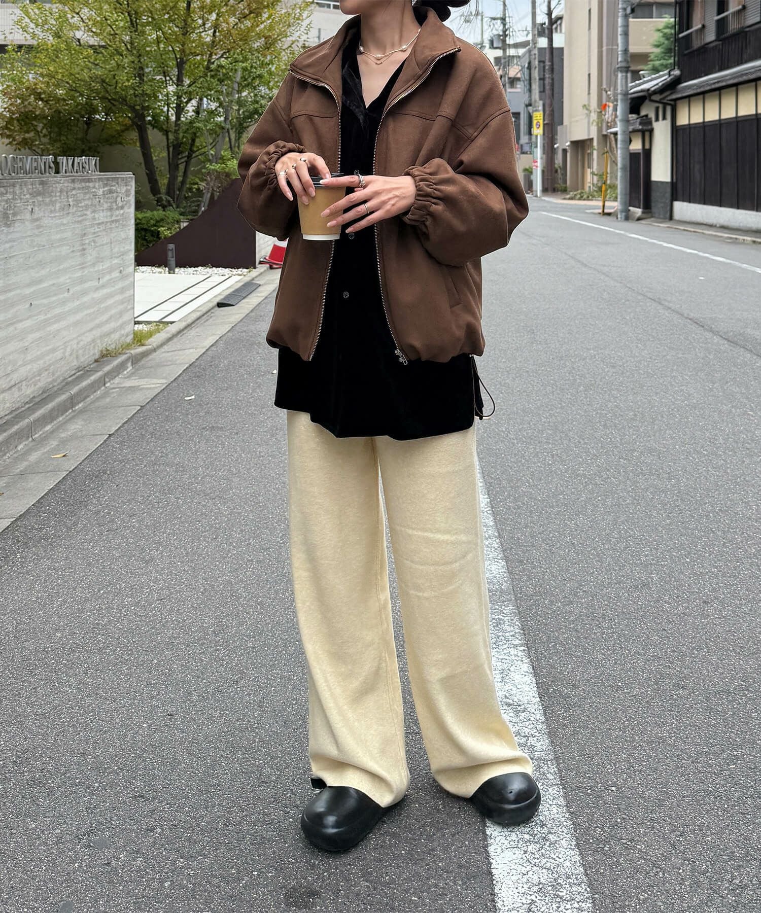 SHINYA KAZUKA 25ss ニットパンツ スパンコール　ワイドパンツ のびるニットパンツ ワイドタイプ | 公式 SAIFUKU サイフク 五泉ニット