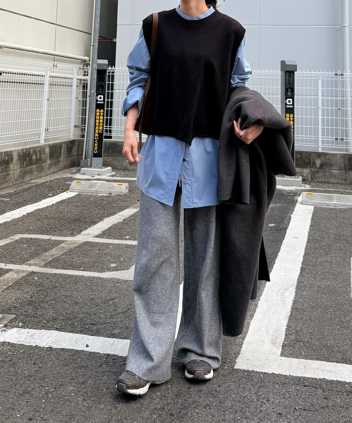 アシンメトリーデザインニットベスト | Asymmetry design knit vest