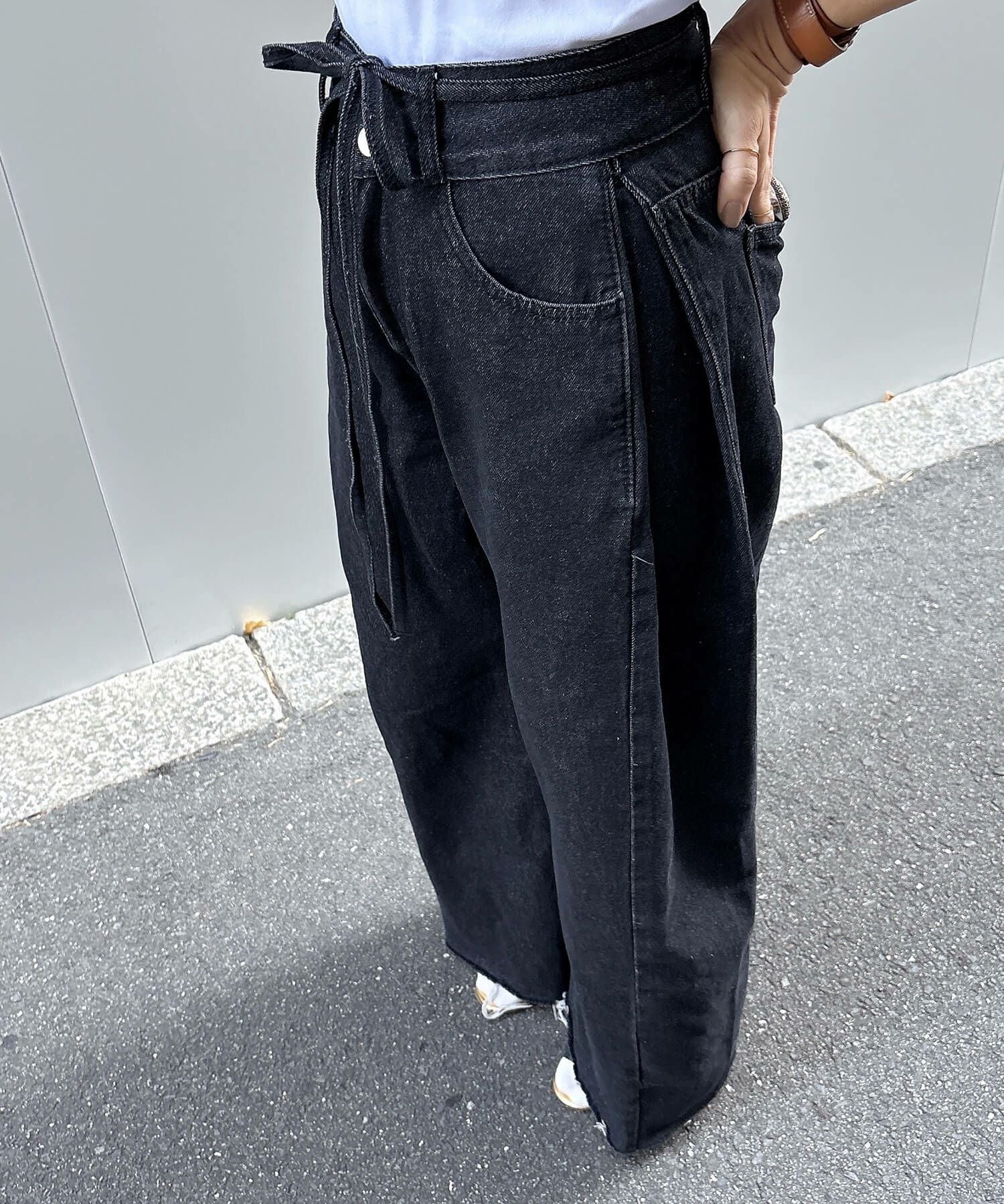 リボン型デニムブラック　ショルダー ウエストリボンブラックワイドデニム | Waist ribbon black wide denim