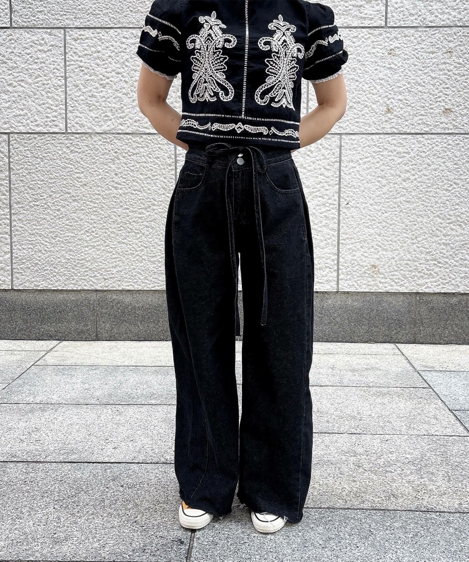 ウエストリボンブラックワイドデニム | Waist ribbon black wide denim