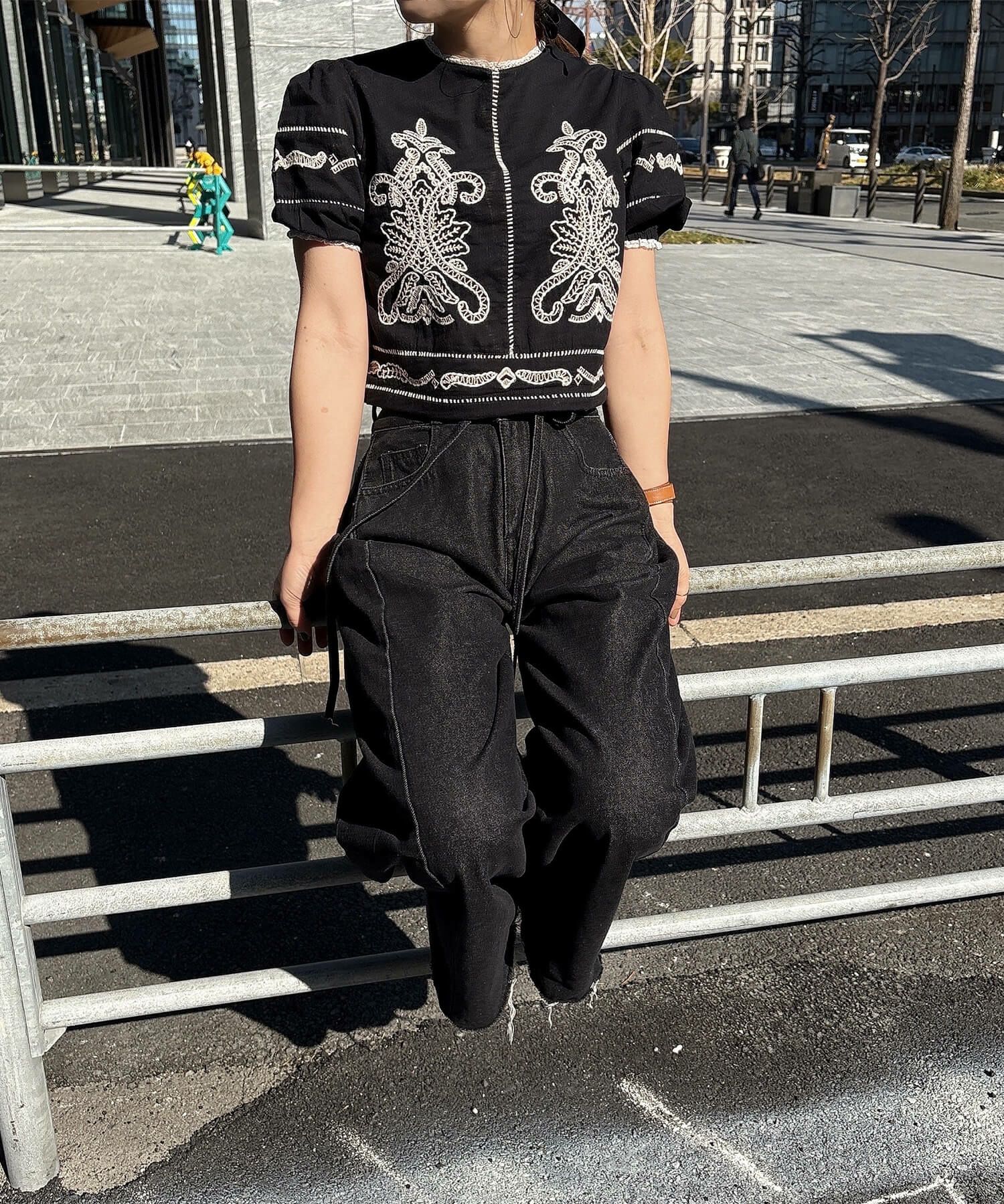 ウエストリボンブラックワイドデニム | Waist ribbon black wide denim