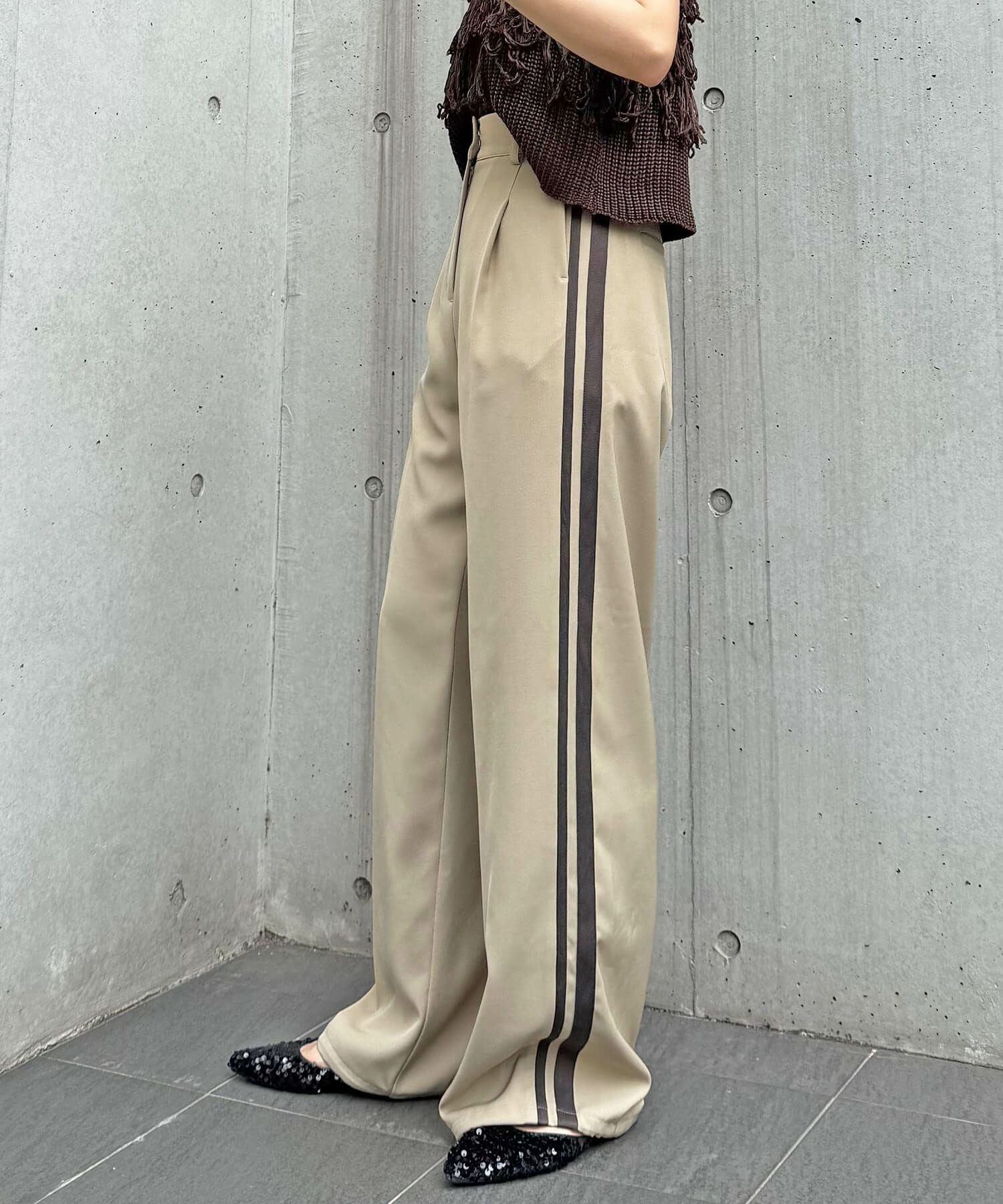 サイドラインワイドスラックス | Side line wide slacks (isook select)