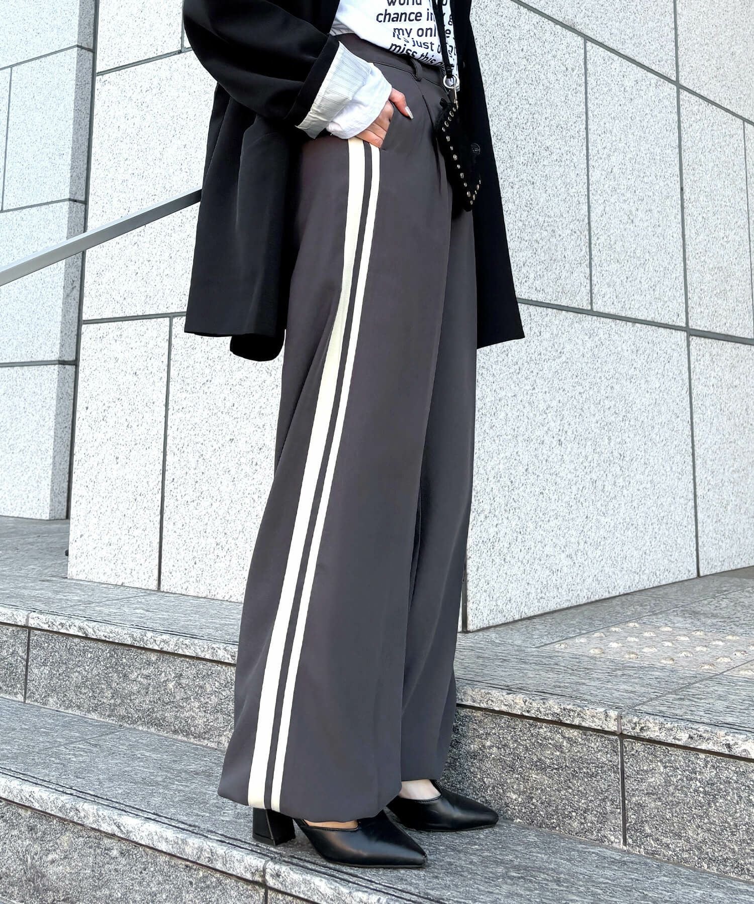サイドラインワイドスラックス | Side line wide slacks (isook original)