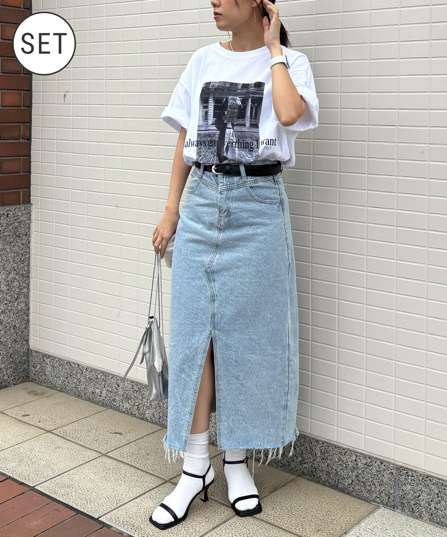 センタースリットデニムスカート | Center slit denim skirt(chiica