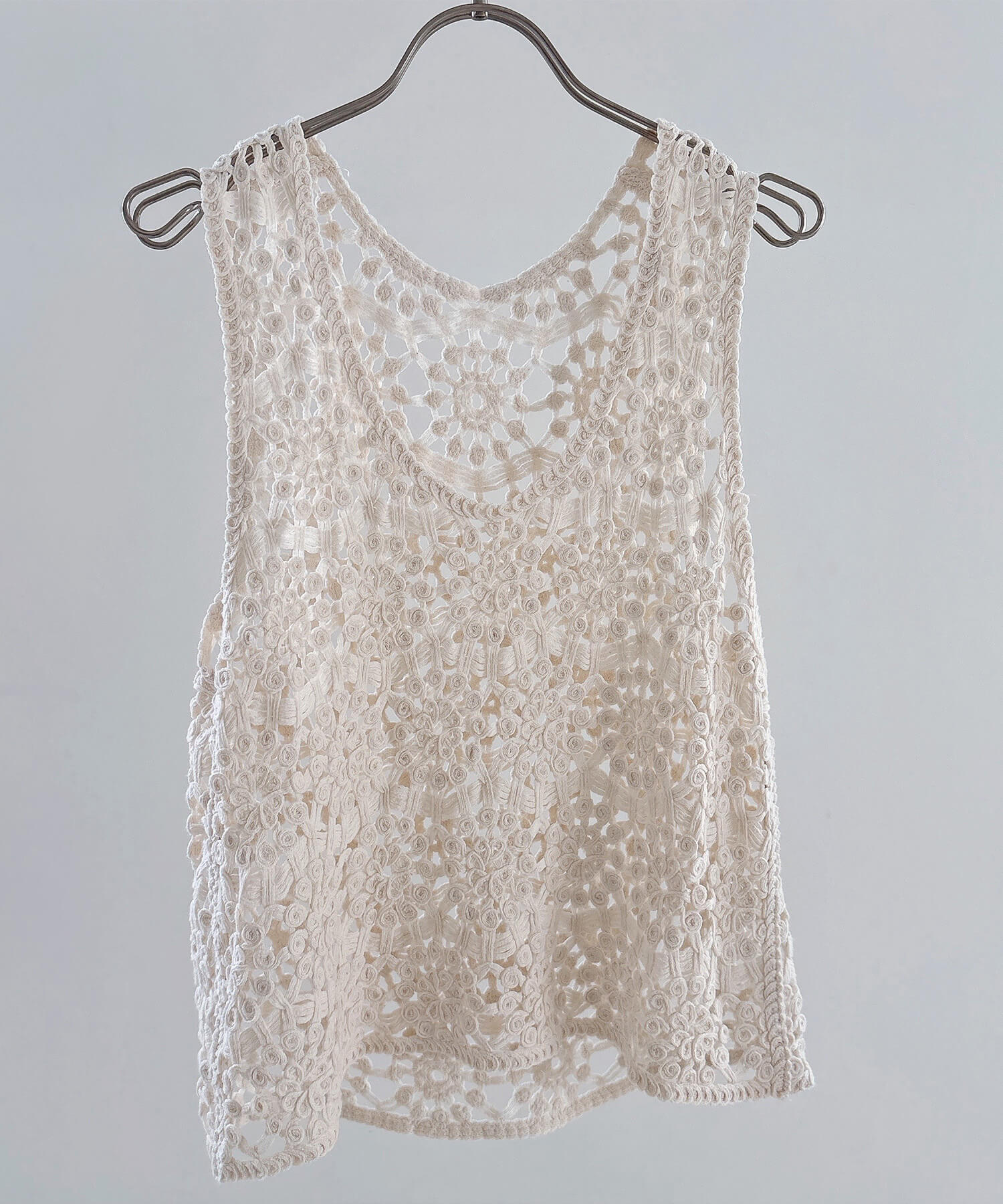 フラワークロシェニットベスト | Flower crochet knit vest (comochi
