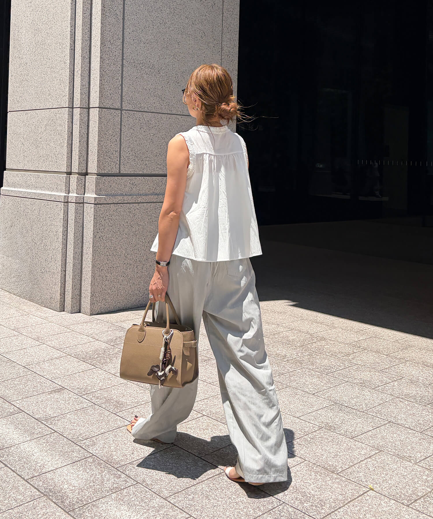 ピンタックフリルノースリーブブラウス | Pin tuck frill sleeveless